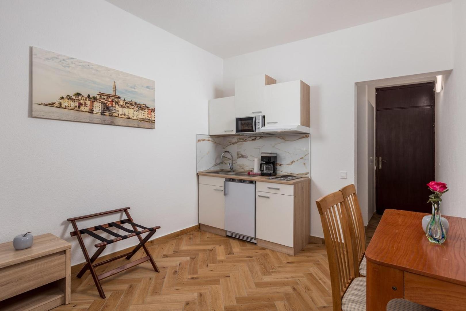 Apartments Jadranka Omišalj Eksteriør billede